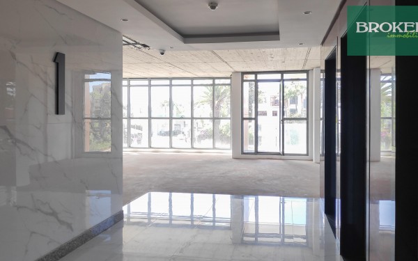 02-randome-63d15194f3c6f