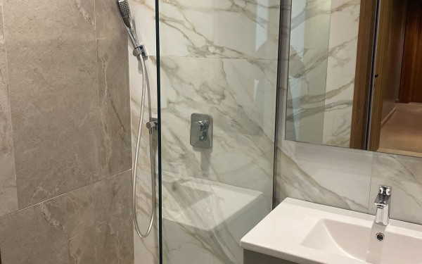 08-randome-68402a65ea4a8